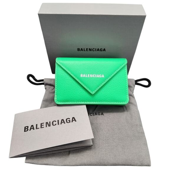 Authentic BALENCIAGA Papier Mini Wallet in Fluorescent Green Calfskin Luxury - Picture 1 of 12